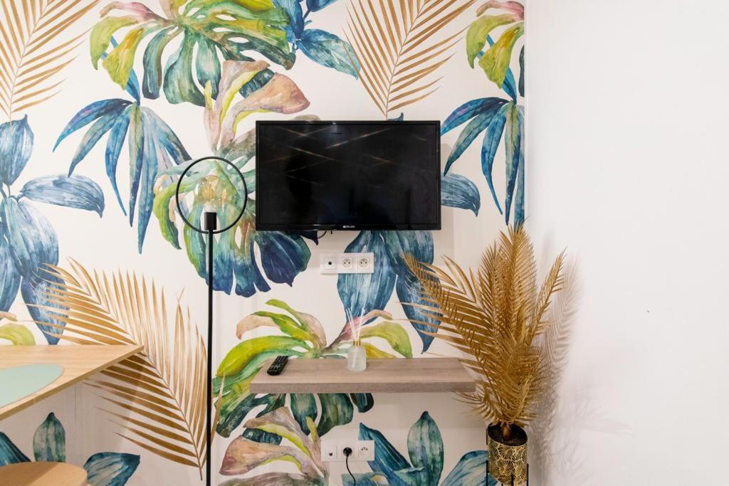 Studio Cosy Au Coeur De L'Ecusson - Arenes A 2 Min Nîmes Exterior foto